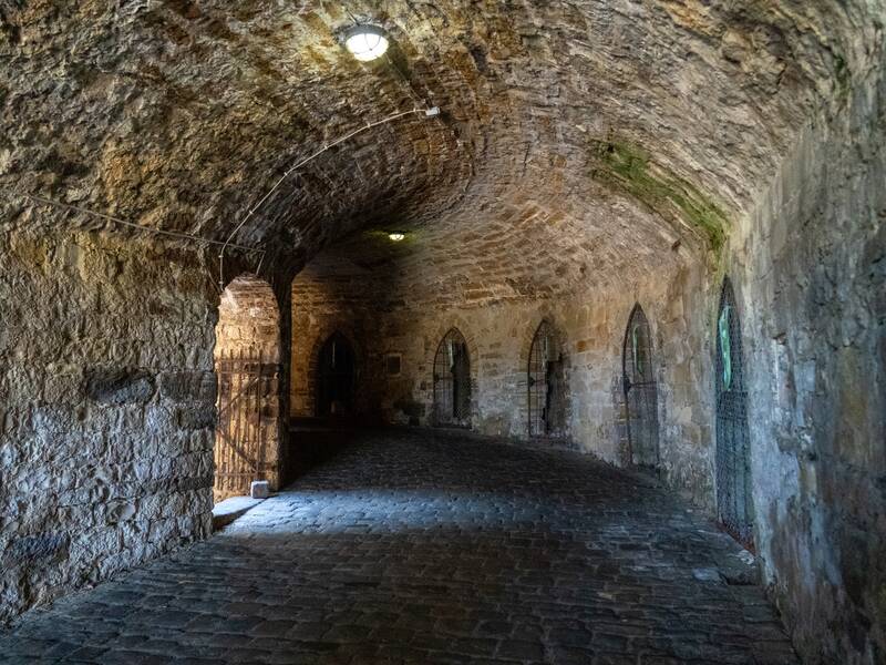 Tunnel der Auffahranlage zur Burg Hohenzollern.
